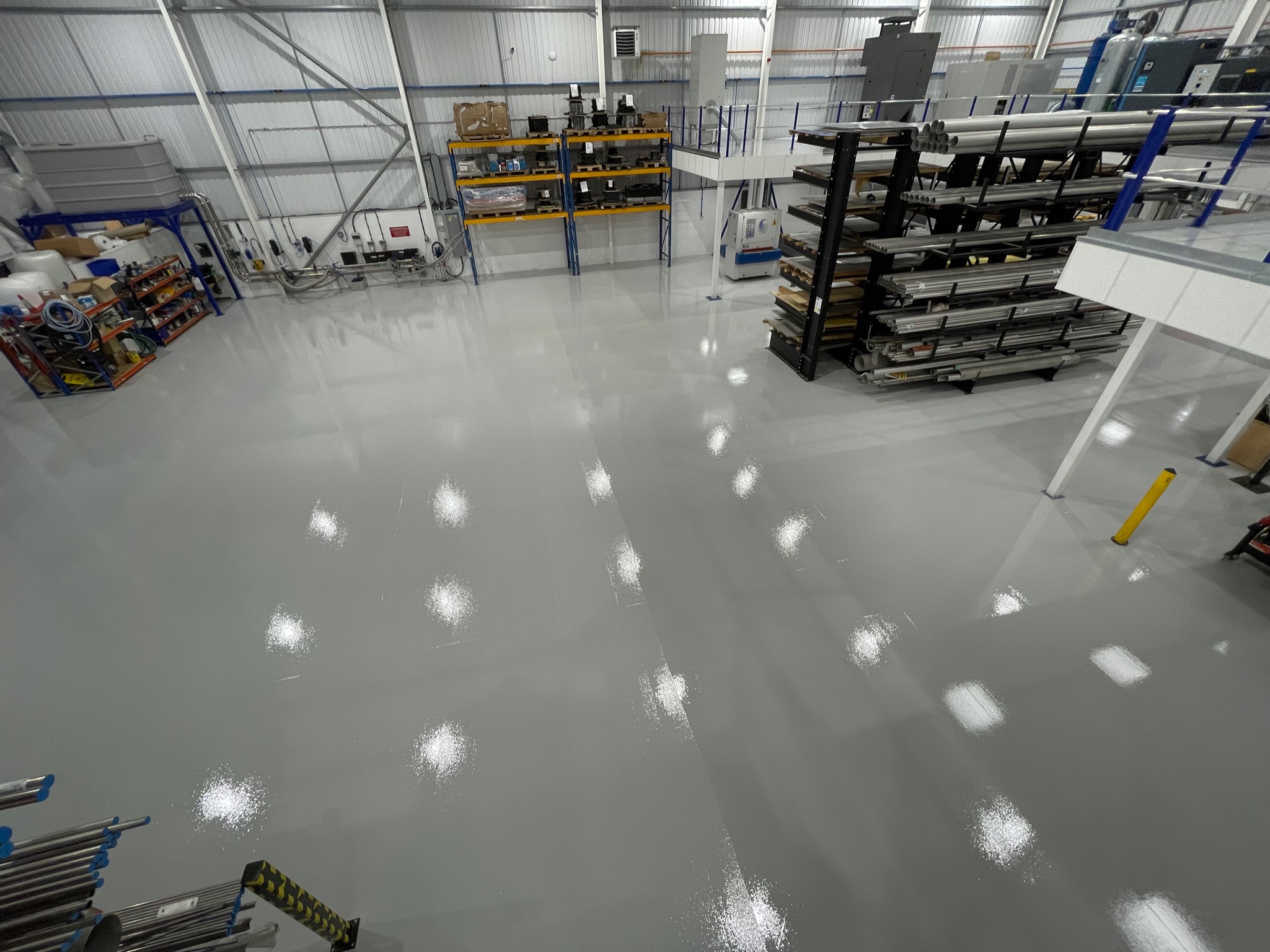 SƠn nền epoxy 2 thành phần cho nhà xưởng